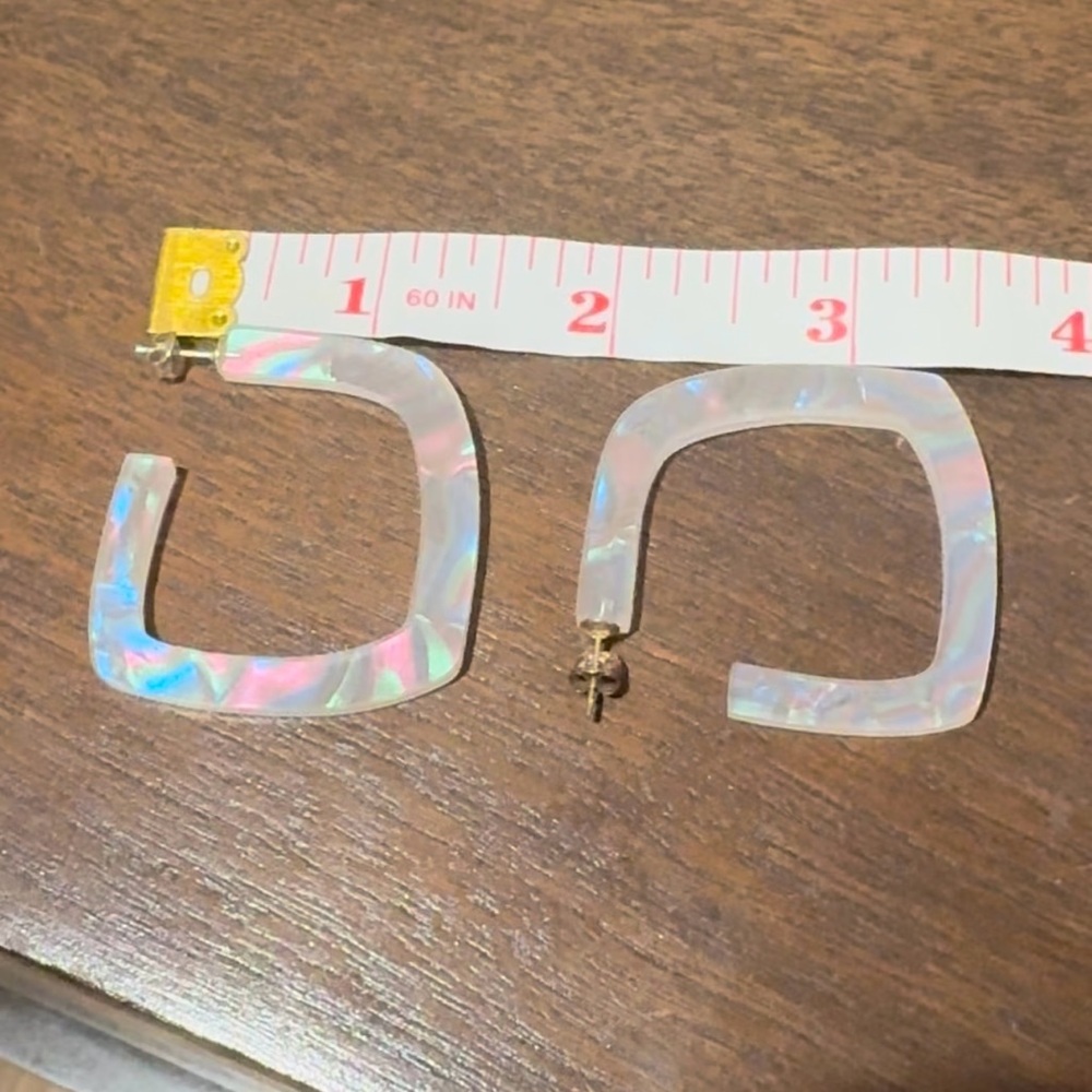 Square resin earrings - rainbow - Picture 3 of 3
